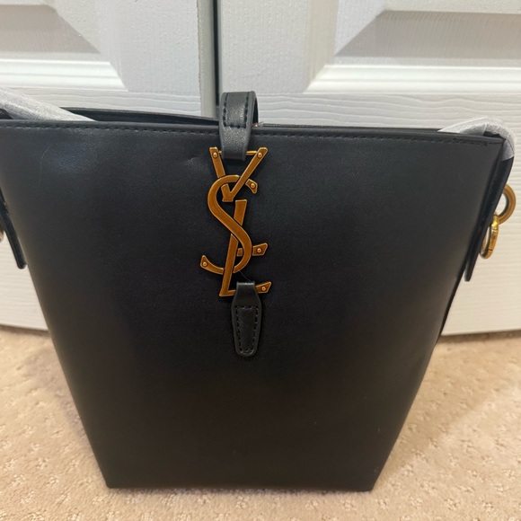 Yves Saint Laurent Handbags - NWT NOT AUTHENTIC Yves Saint Laurent Black Leather Tote with Gold Logo